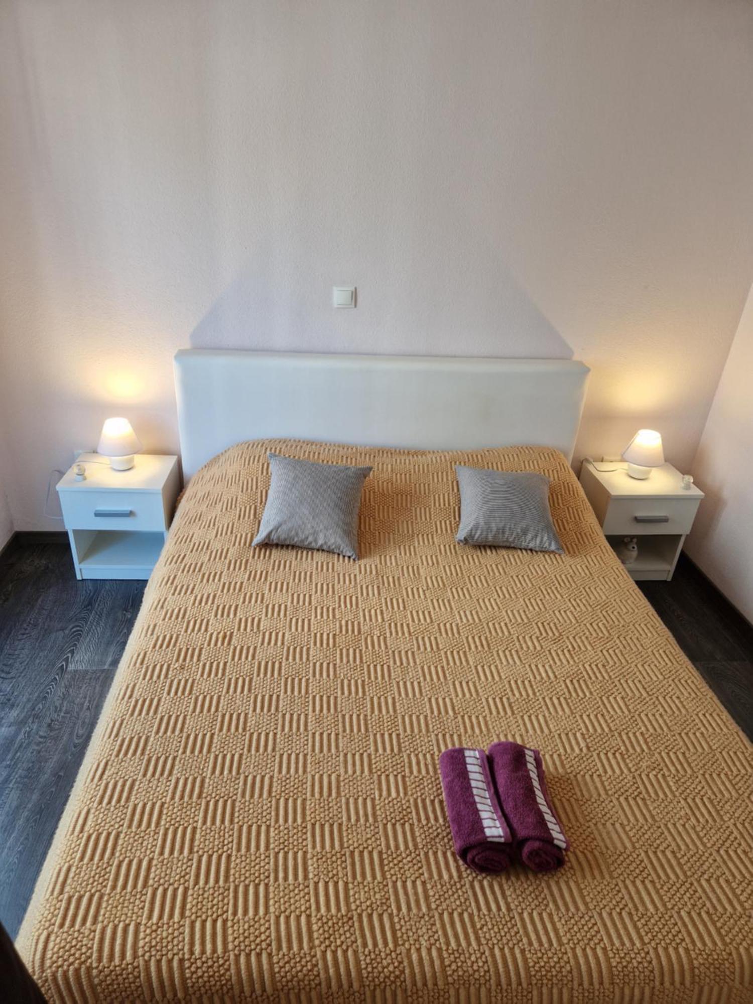 Apartments Ivano Klek Pokoj fotografie